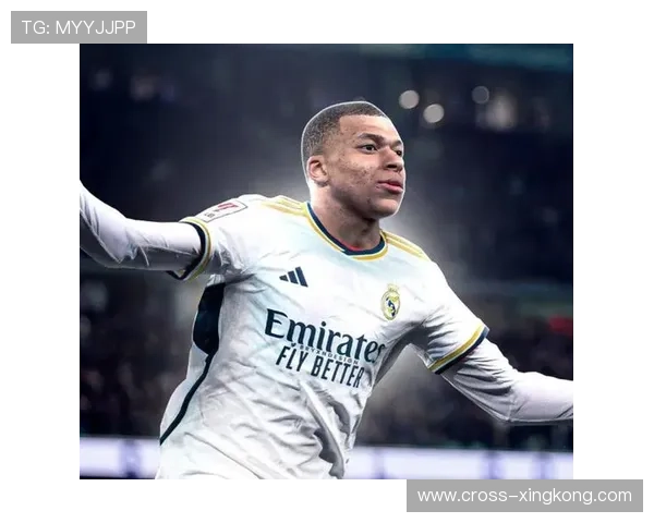 顶级足球球星年收入揭秘：超高薪酬背后的商业帝国与代言合约